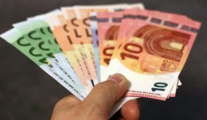 date-in-asia-thai-generosity