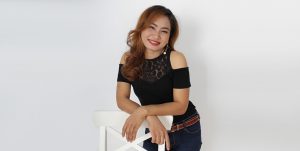 asian-girls-cheerful-thai-lady-ooy