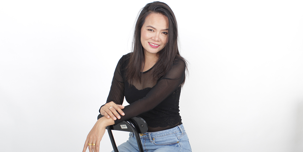 Asian Online Dating: Meet Confident Thai Lady “Nita”